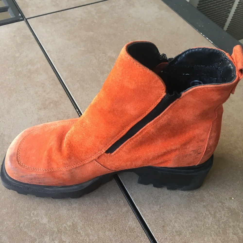 Orange suede mini platform boots, orange Bogner boots